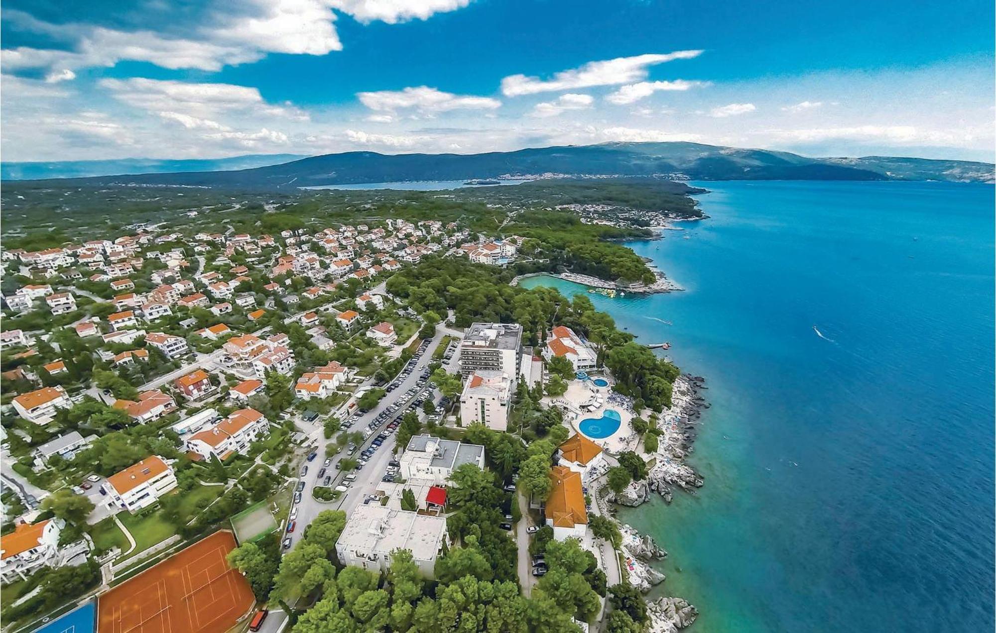 2 Bedroom Beautiful Apartment In Rasopasno Dış mekan fotoğraf